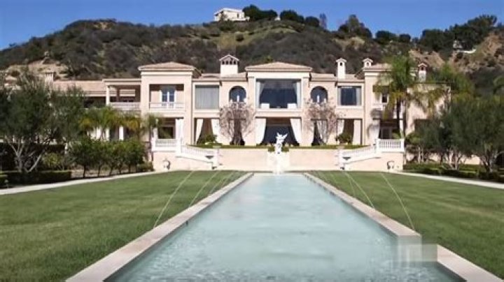 $195 Million Beverly Hills Palace Is Now The Most Expensive Home In The United States
