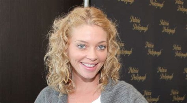 Amanda Detmer Net Worth | Celebrity Net Worth