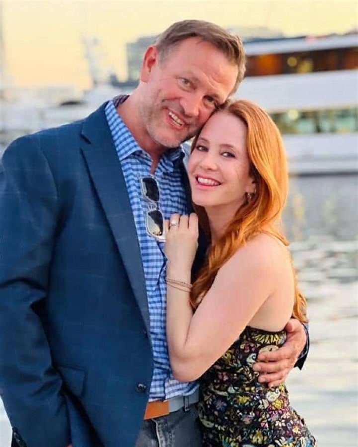 Amy Davidson Net Worth | Celebrity Net Worth