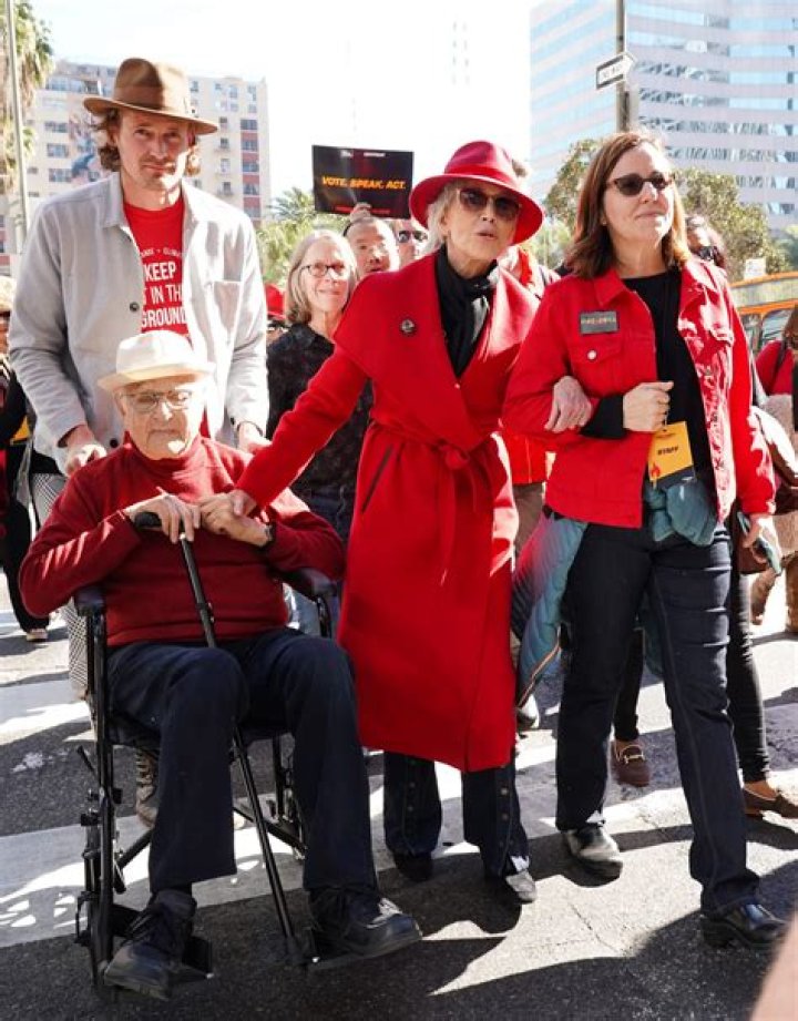 Annie Leonard Net Worth | Celebrity Net Worth