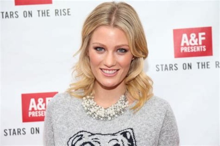 Ashley Hinshaw Net Worth | Celebrity Net Worth