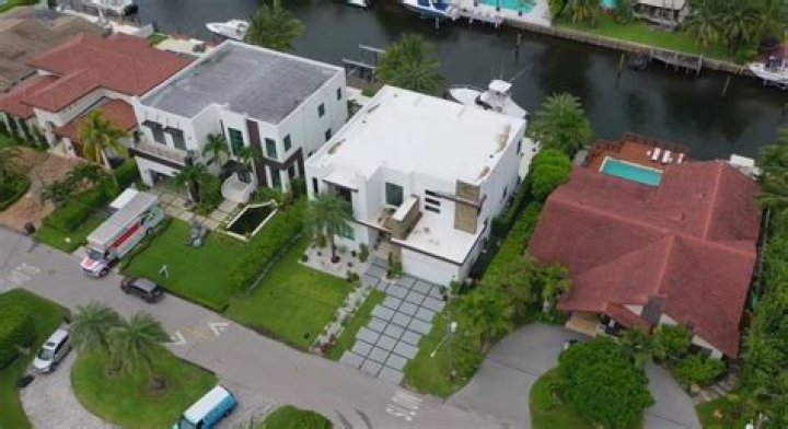 Baseball Legend Pedro Martinez Sells Miami Mansion For $5 Million