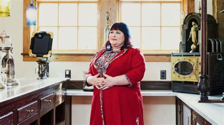 Cassandra Clare Net Worth | Celebrity Net Worth