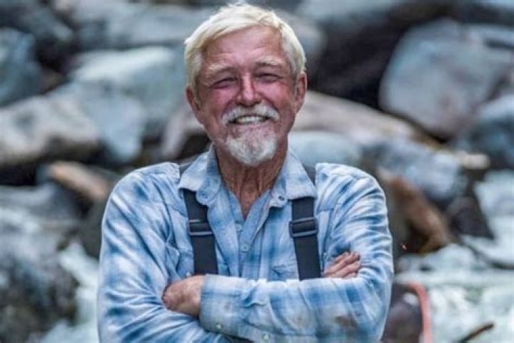 Dakota Fred Hurt Net Worth