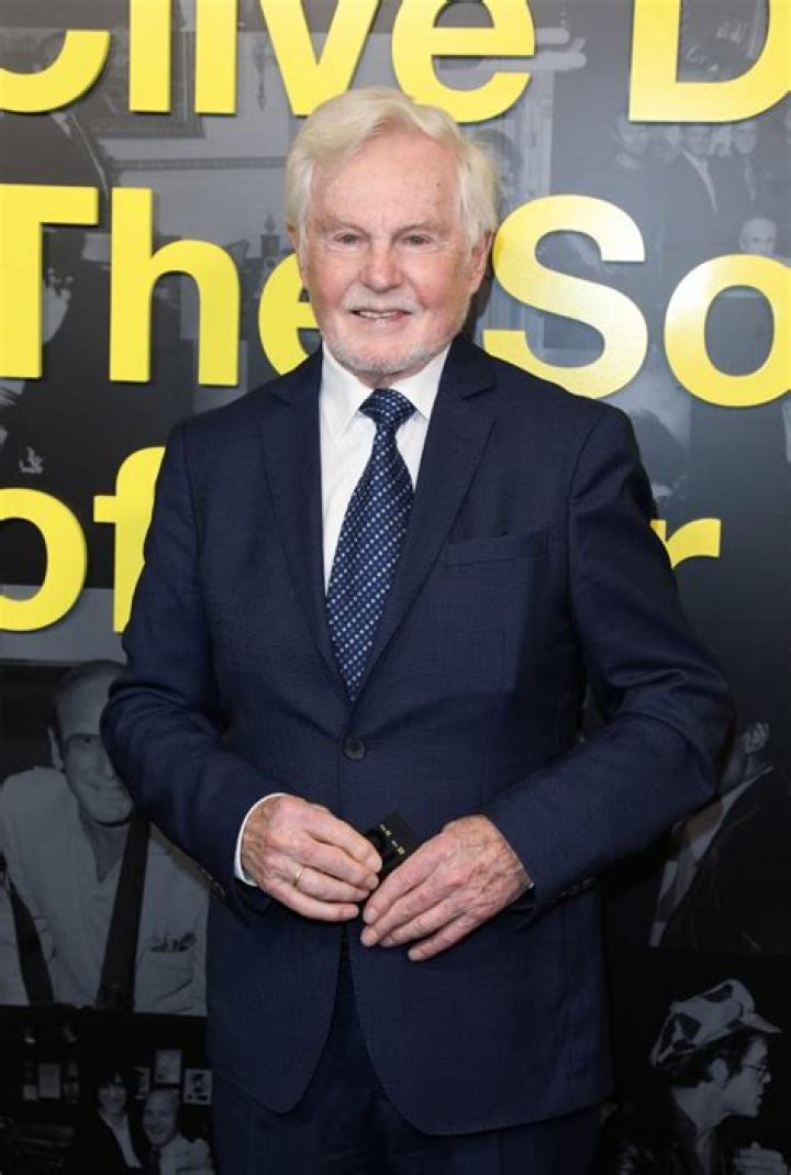 Derek Jacobi Net Worth | Celebrity Net Worth