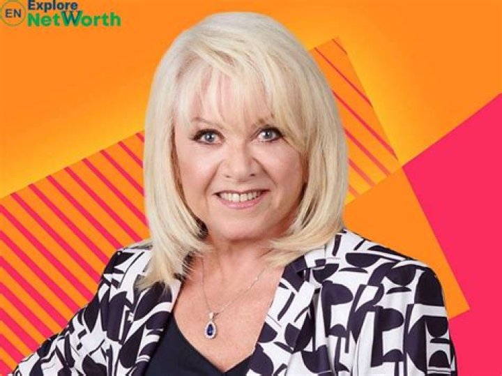 Elaine Paige Net Worth | Celebrity Net Worth