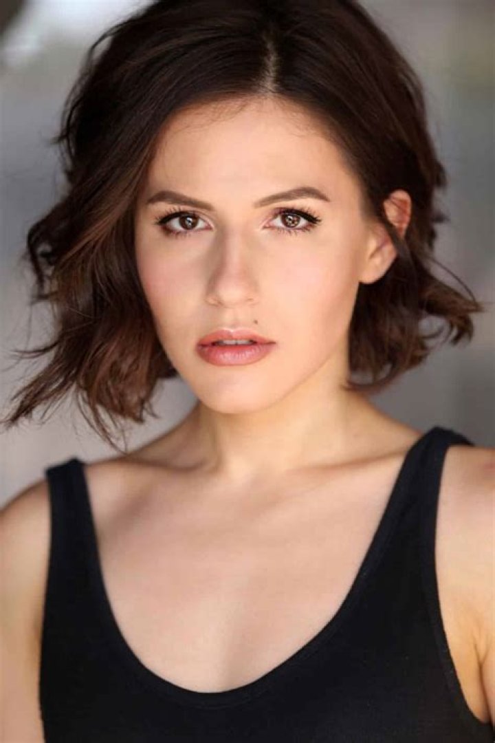 Erin Sanders Net Worth | Celebrity Net Worth