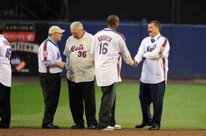 Former MLB Great Lenny Dykstra Suing Police For $15 Million Over Alleged Beating