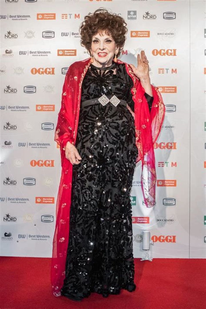 Gina Lollobrigida Net Worth | Celebrity Net Worth