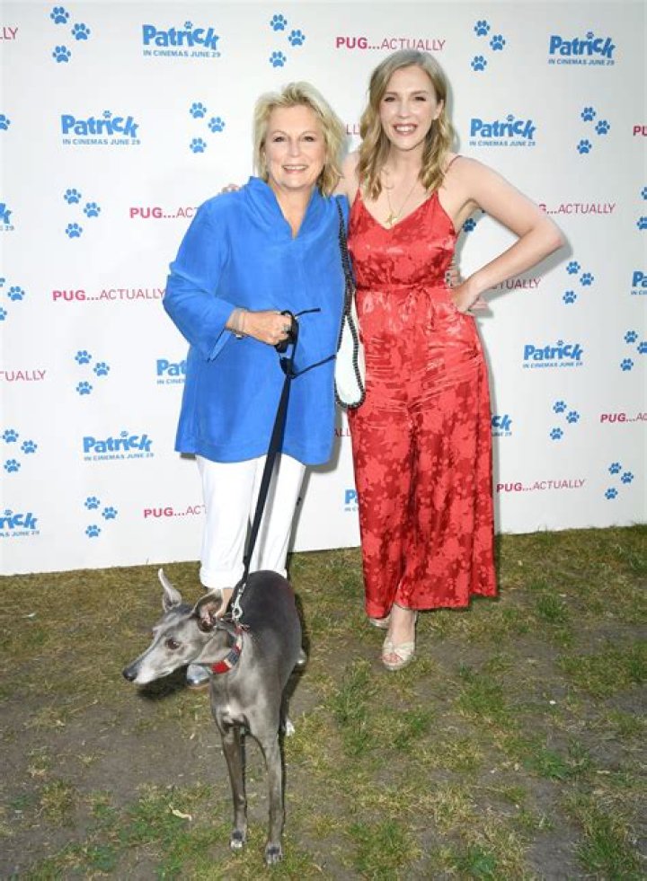 Jennifer Saunders Net Worth | Celebrity Net Worth