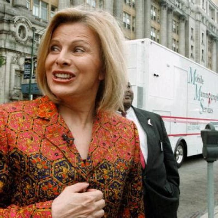 Jenny Jones Net Worth | Celebrity Net Worth