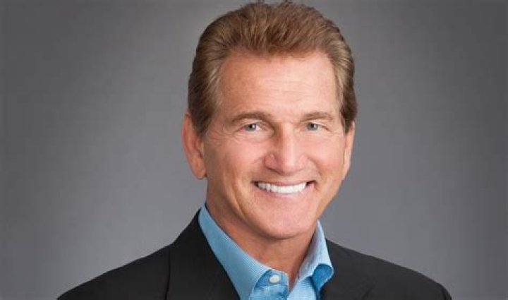 Joe Theismann Net Worth | Celebrity Net Worth