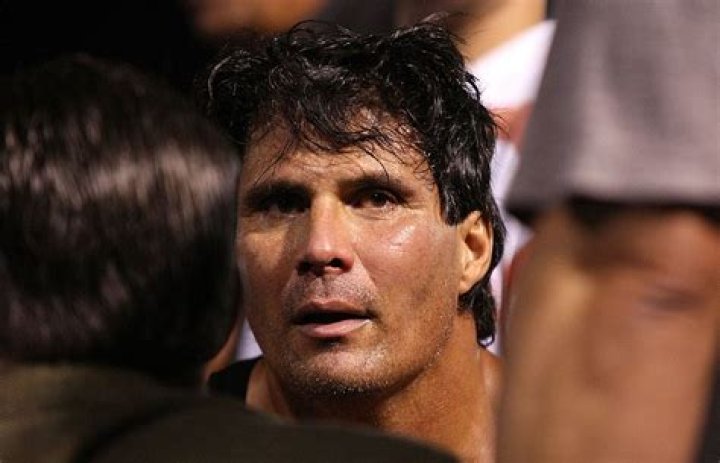 Jose Canseco Apparently Made $1 Million For 12 Seconds Of Barstool Boxing