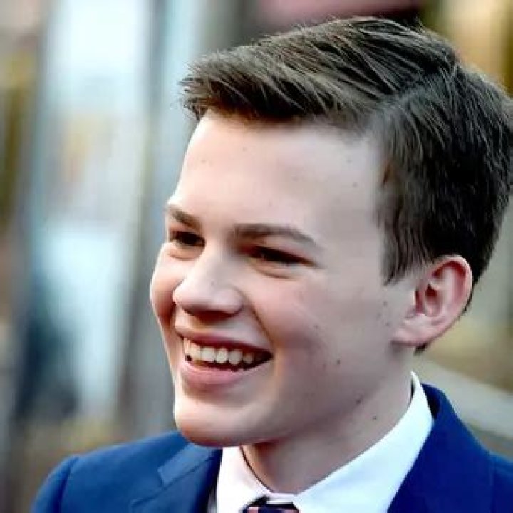 Josh Robert Thompson Net Worth