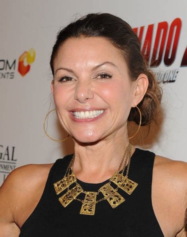 Kari Wührer Net Worth | Celebrity Net Worth