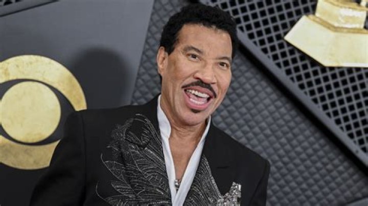 Lionel Richie Net Worth | Celebrity Net Worth