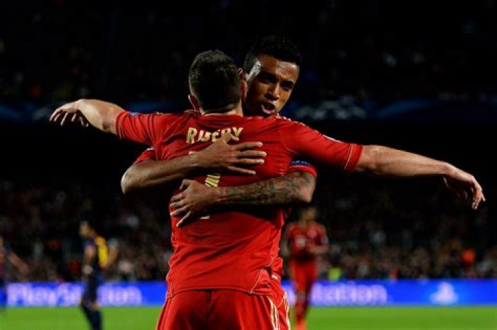 Luiz Gustavo Net Worth | Celebrity Net Worth