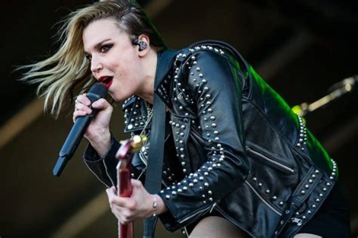 Lzzy Hale Net Worth | Celebrity Net Worth