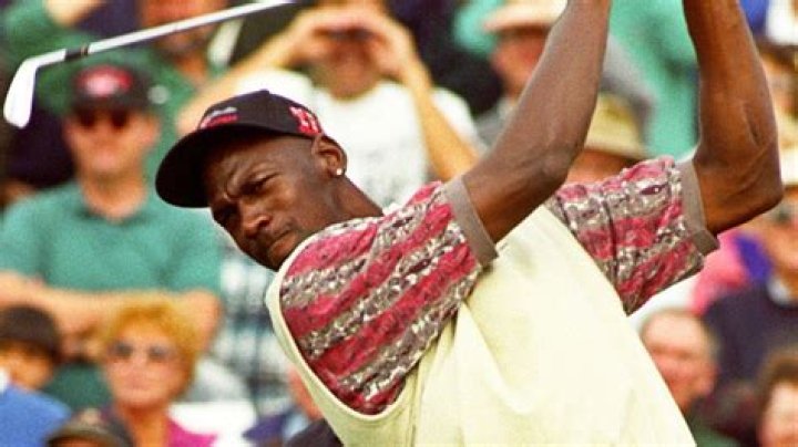 Michael Jordan Once Racked Up An Absurd Golf Debt... How Much Did He Owe?
