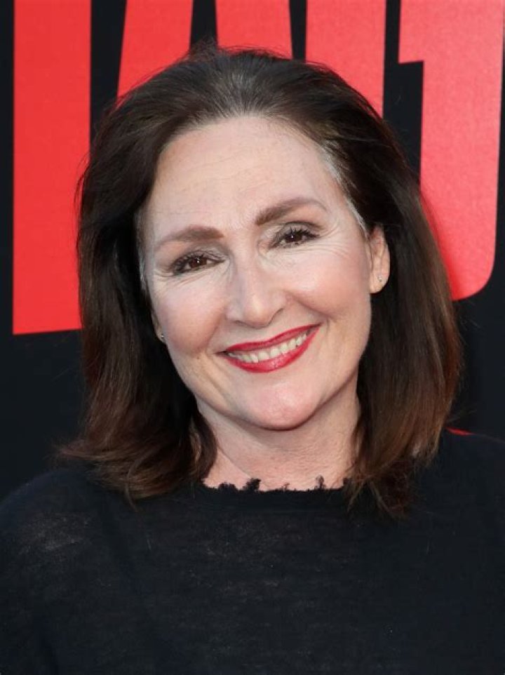 Nora Dunn Net Worth | Celebrity Net Worth