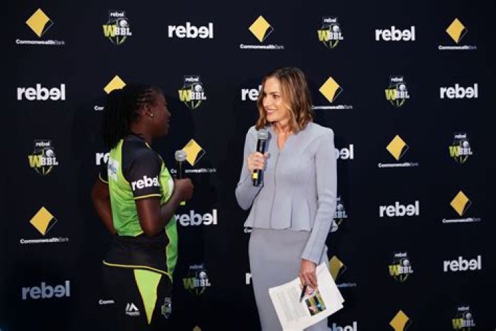 Roz Kelly Net Worth | Celebrity Net Worth