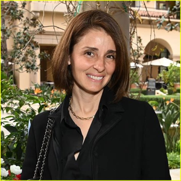 Shiri Appleby Net Worth | Celebrity Net Worth