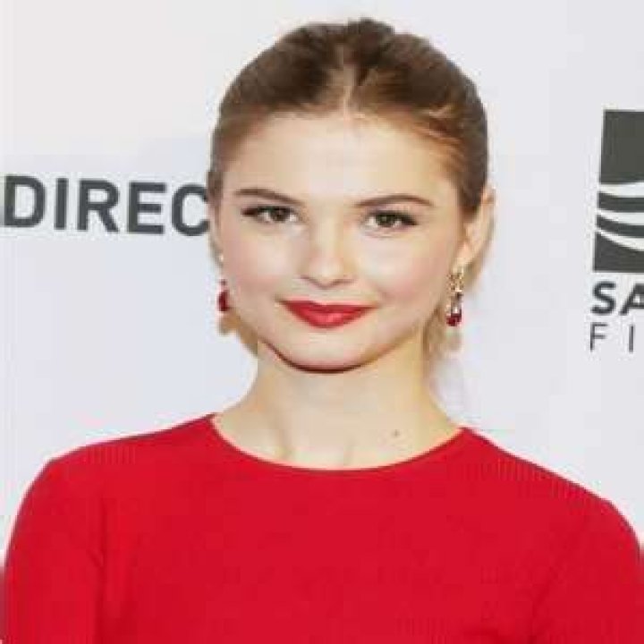 Stefanie Scott Net Worth | Celebrity Net Worth
