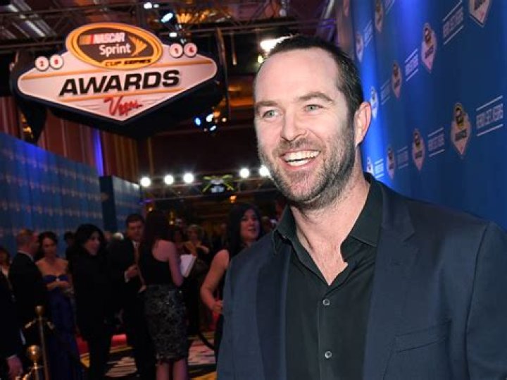 Sullivan Stapleton Net Worth | Celebrity Net Worth