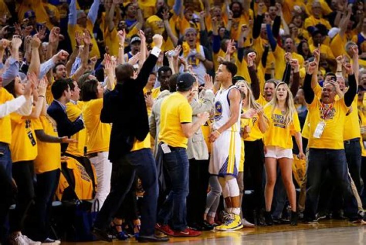 Warriors Owner Flew The Team's Entire Full-Time Staff To Cleveland For Game 3