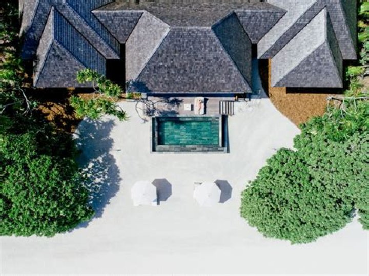 You Can Now Airbnb A Polynesian Island For $1 Million Per Week